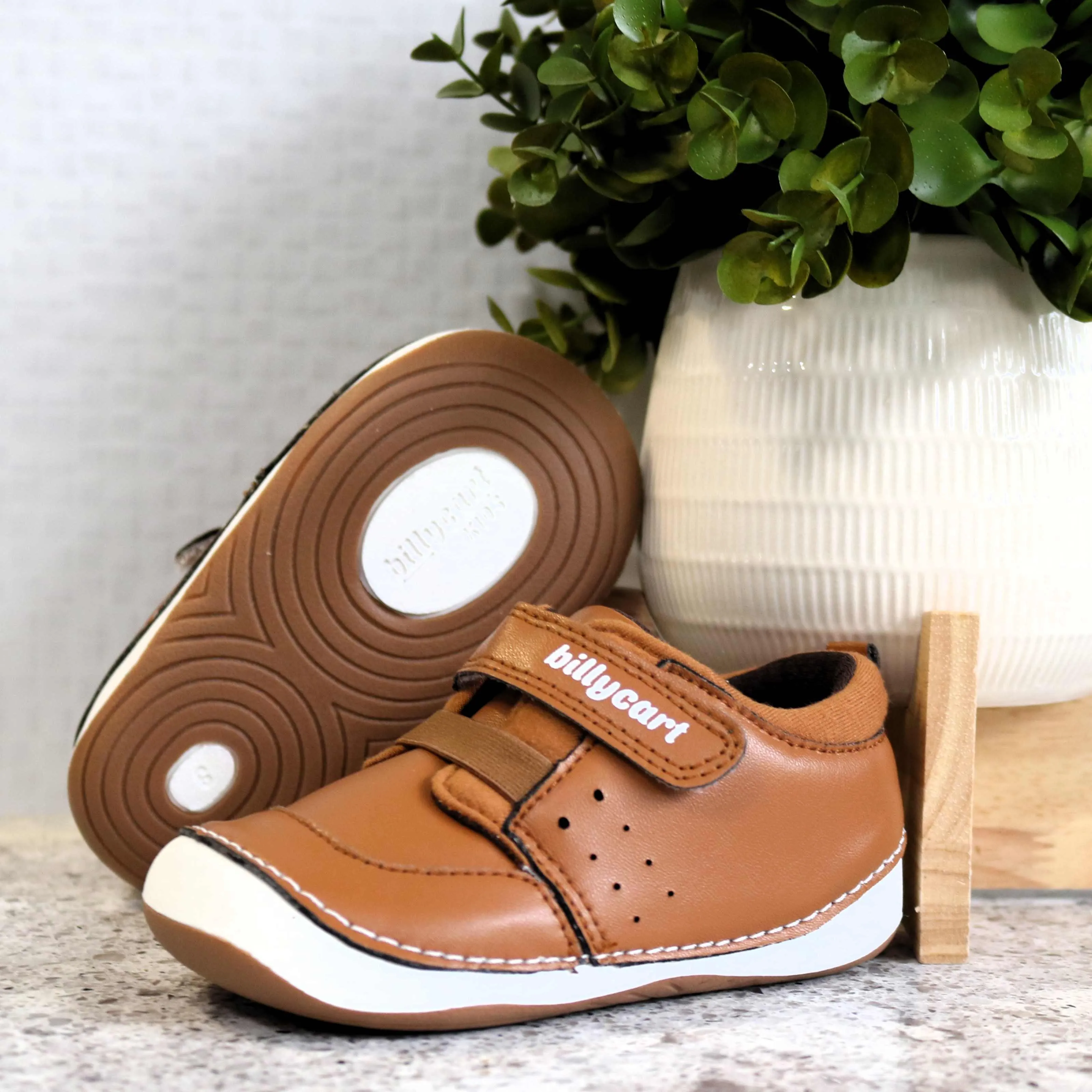 HUNTER tan unisex sneaker