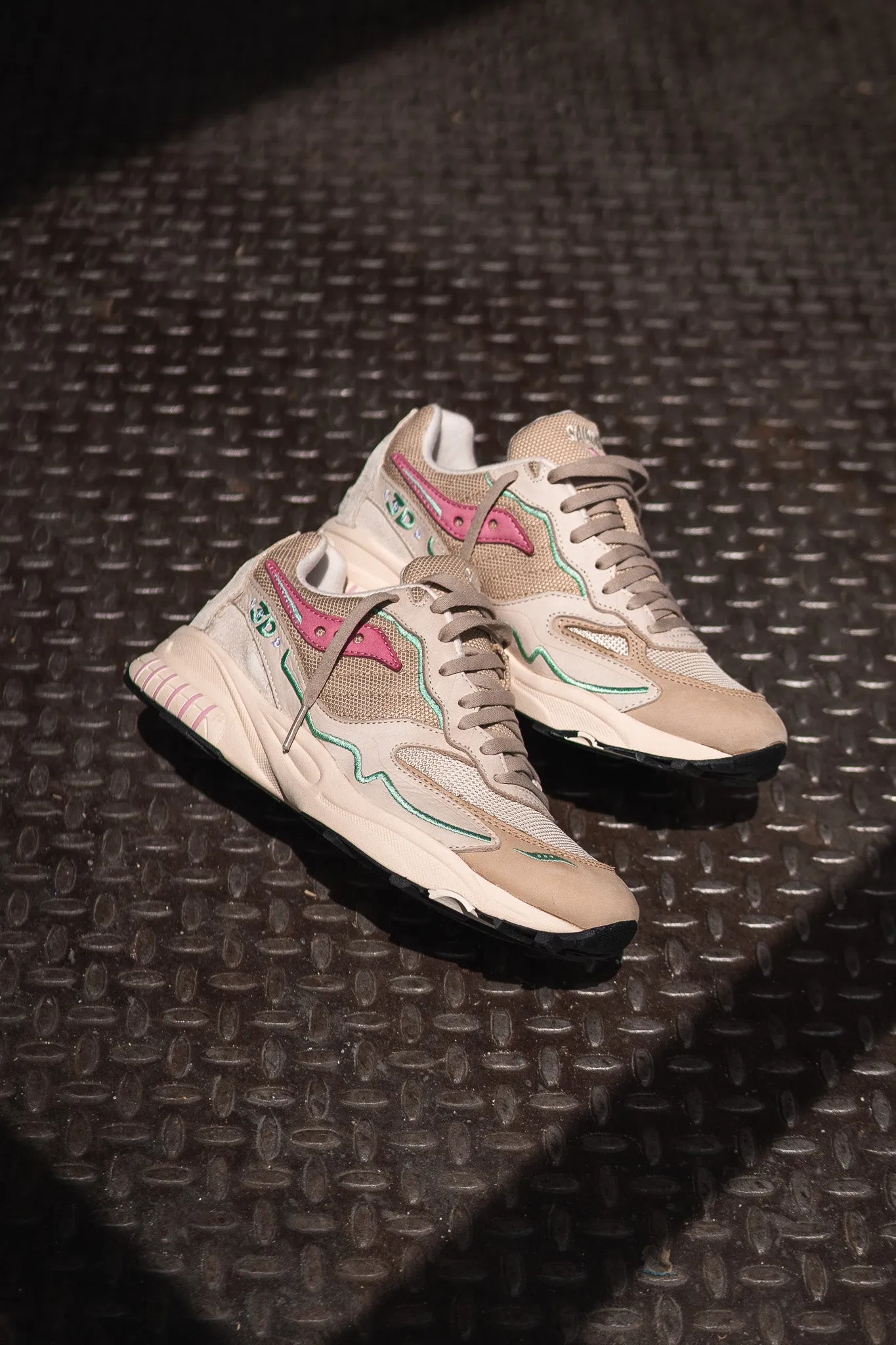 Saucony 3D Grid Hurricane (Cream/Pink)